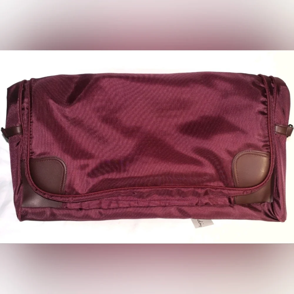 PIERRE CARDIN Burgundy Canvas Folding Garment or Suit Bag Luggage